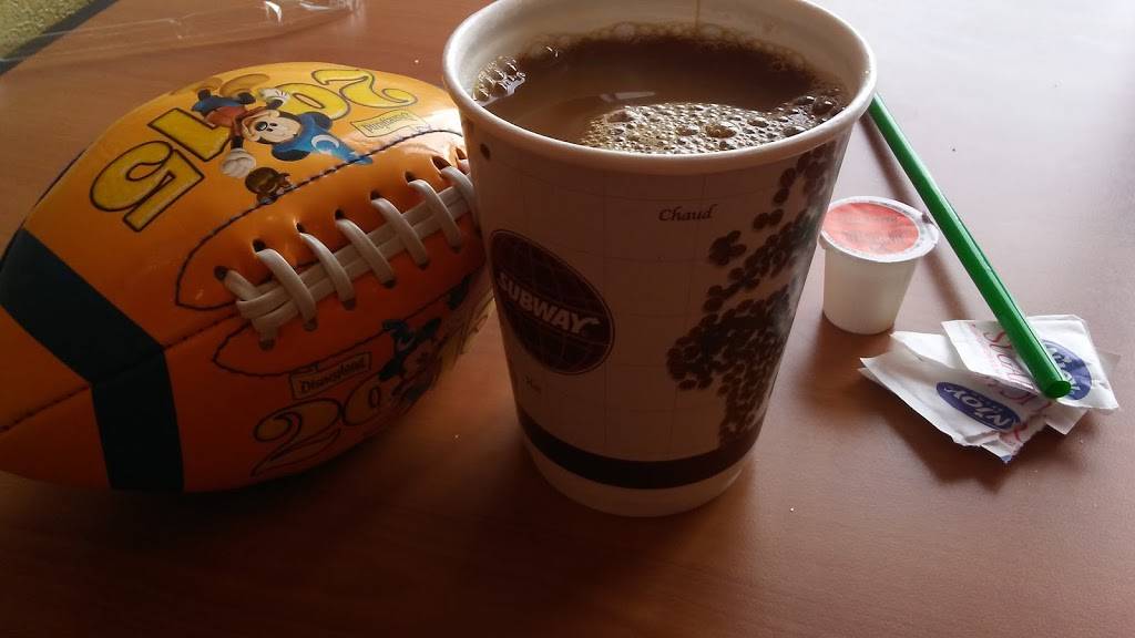 Subway | restaurant | 1021 S Harbor Service Blvd, Oxnard, CA 93035, USA | 8058150201 OR +1 805-815-0201