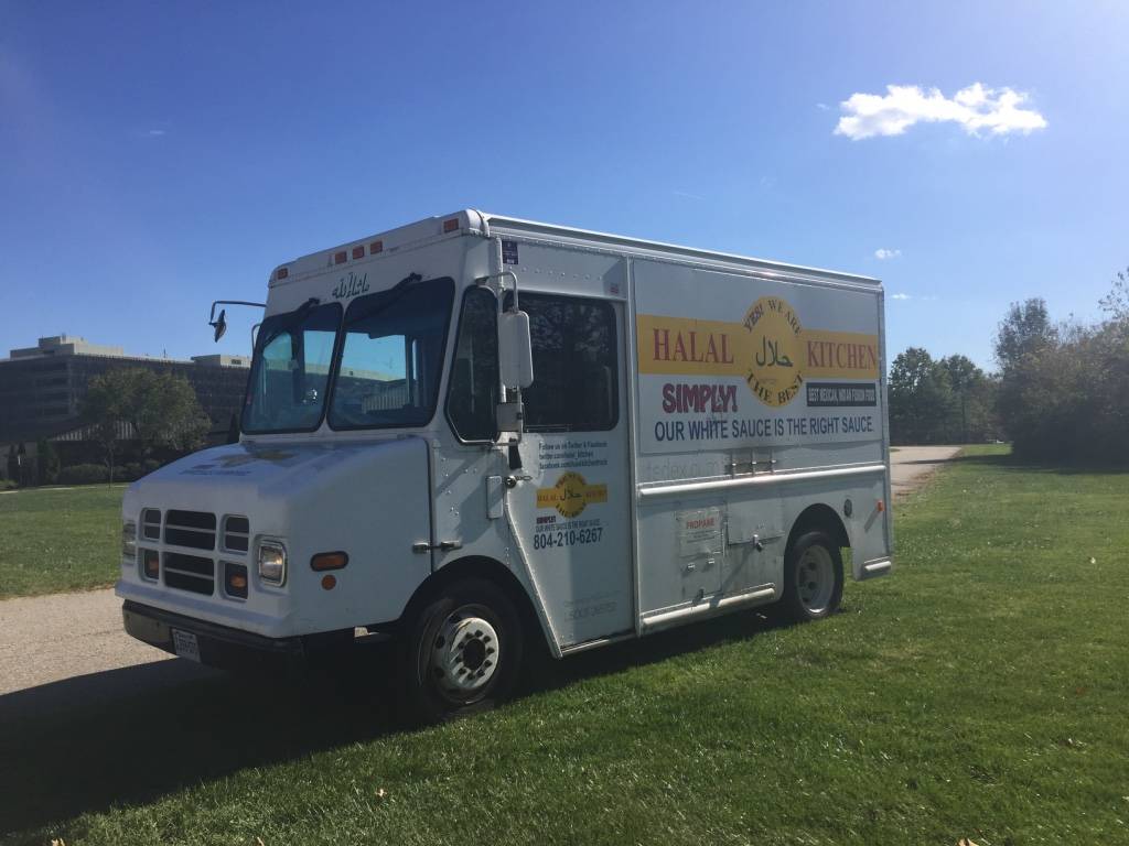 Halal Kitchen | restaurant | 43083 John Mosby Hwy, Chantilly, VA 20152, USA | 2028672854 OR +1 202-867-2854