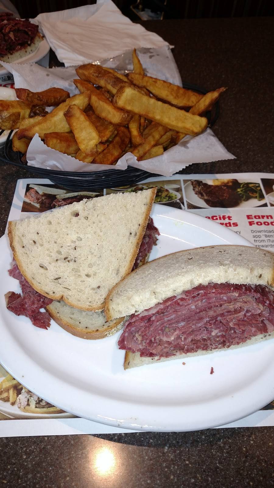 Bens Kosher Delicatessen Restaurant & Caterers | restaurant | 718 Central Park Ave, Scarsdale, NY 10583, USA | 9144682367 OR +1 914-468-2367