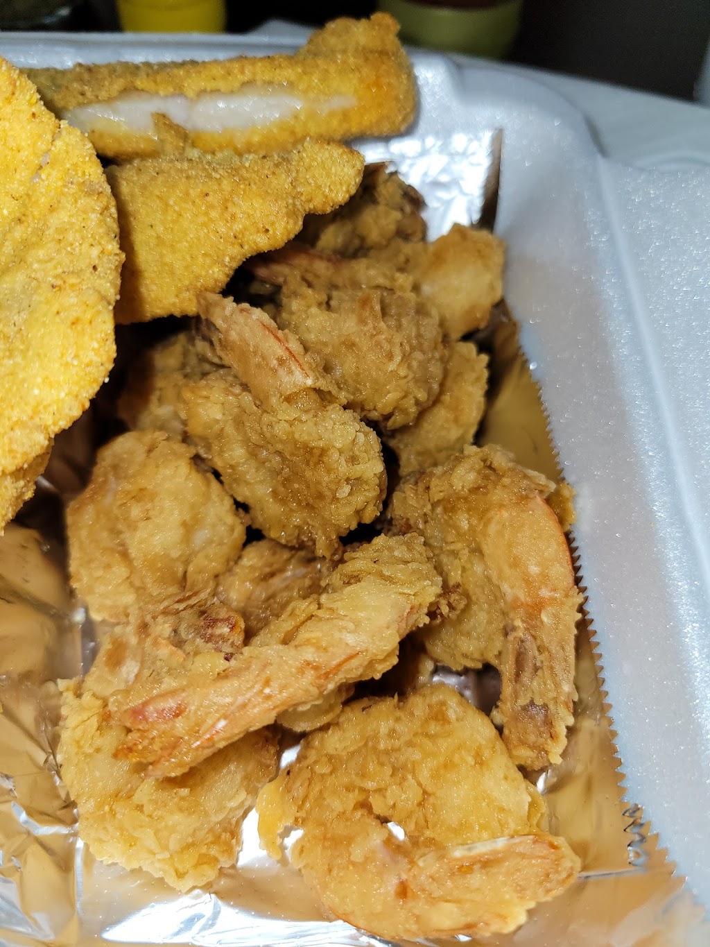 Original Jays Seafood & Chicken | restaurant | 1305 Gloucester St, Brunswick, GA 31520, USA | 9124563636 OR +1 912-456-3636