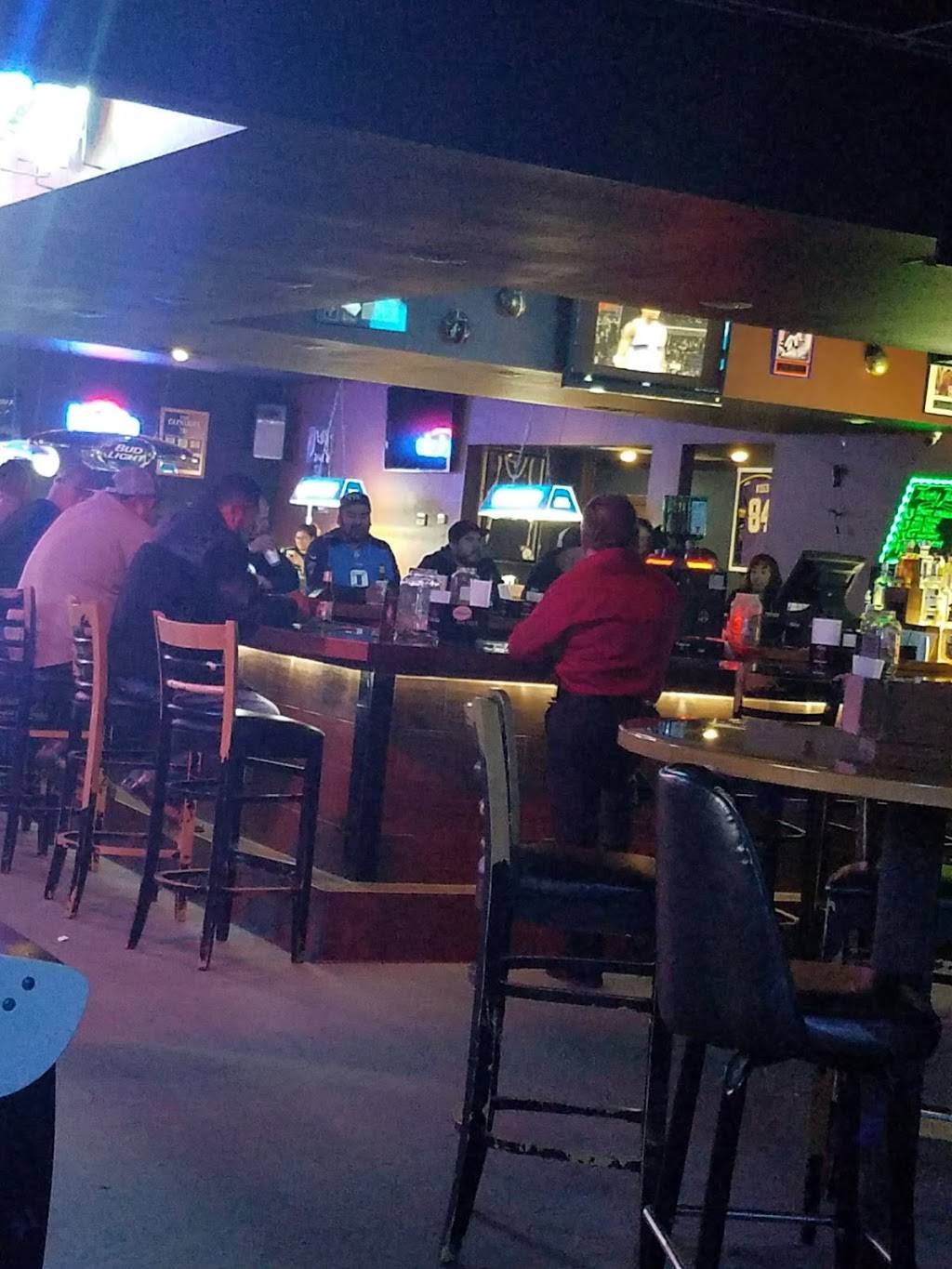 Garage Bar & Grill | restaurant | 15013 Northwest Blvd #107, Corpus Christi, TX 78410, USA | 3613878212 OR +1 361-387-8212