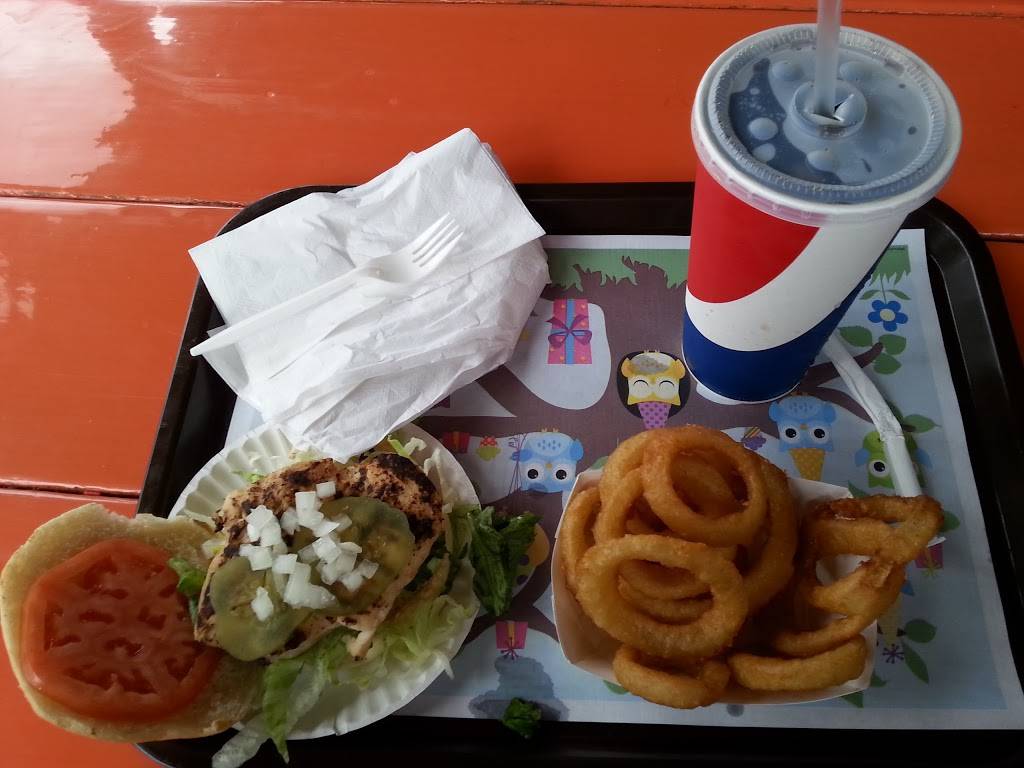 Tonys Bayview Drive-In | restaurant | 3804 Lake Shore Rd, Buffalo, NY 14219, USA | 7168245002 OR +1 716-824-5002