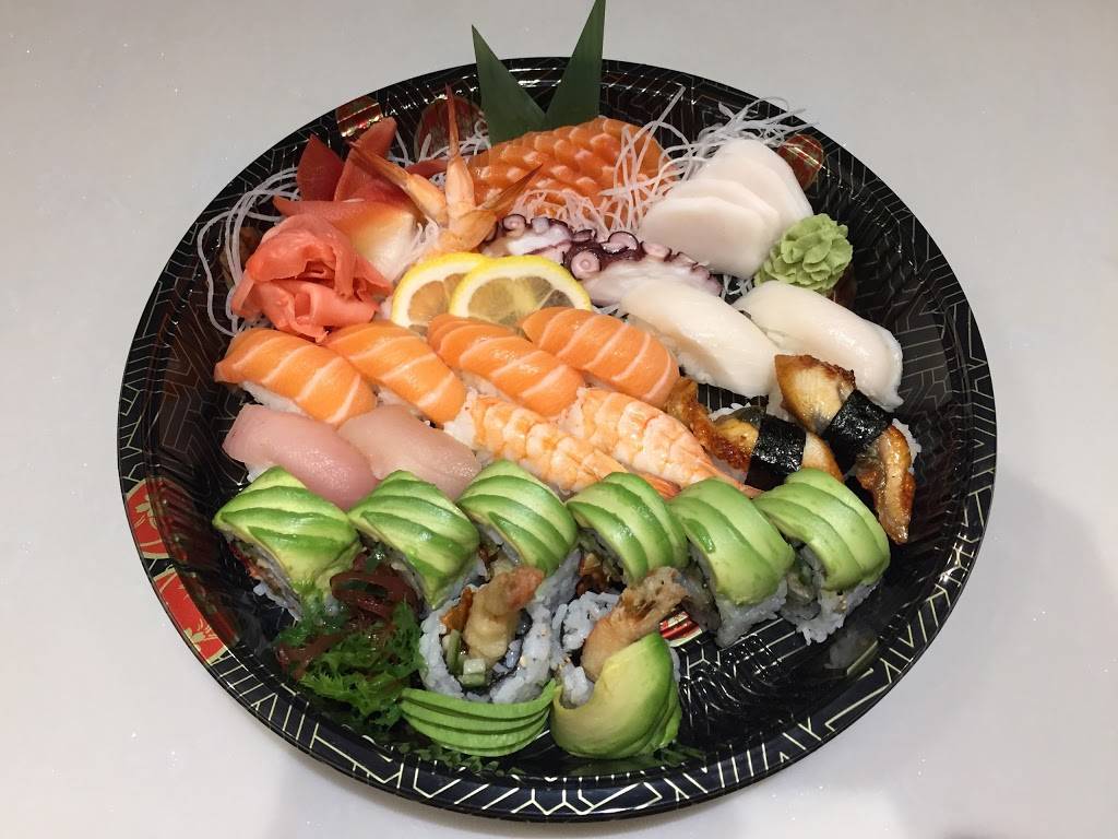 Spoon & Fork | restaurant | 130 Park Pl Blvd, Barrie, ON L4N 0L1, Canada | 7057338838 OR +1 705-733-8838