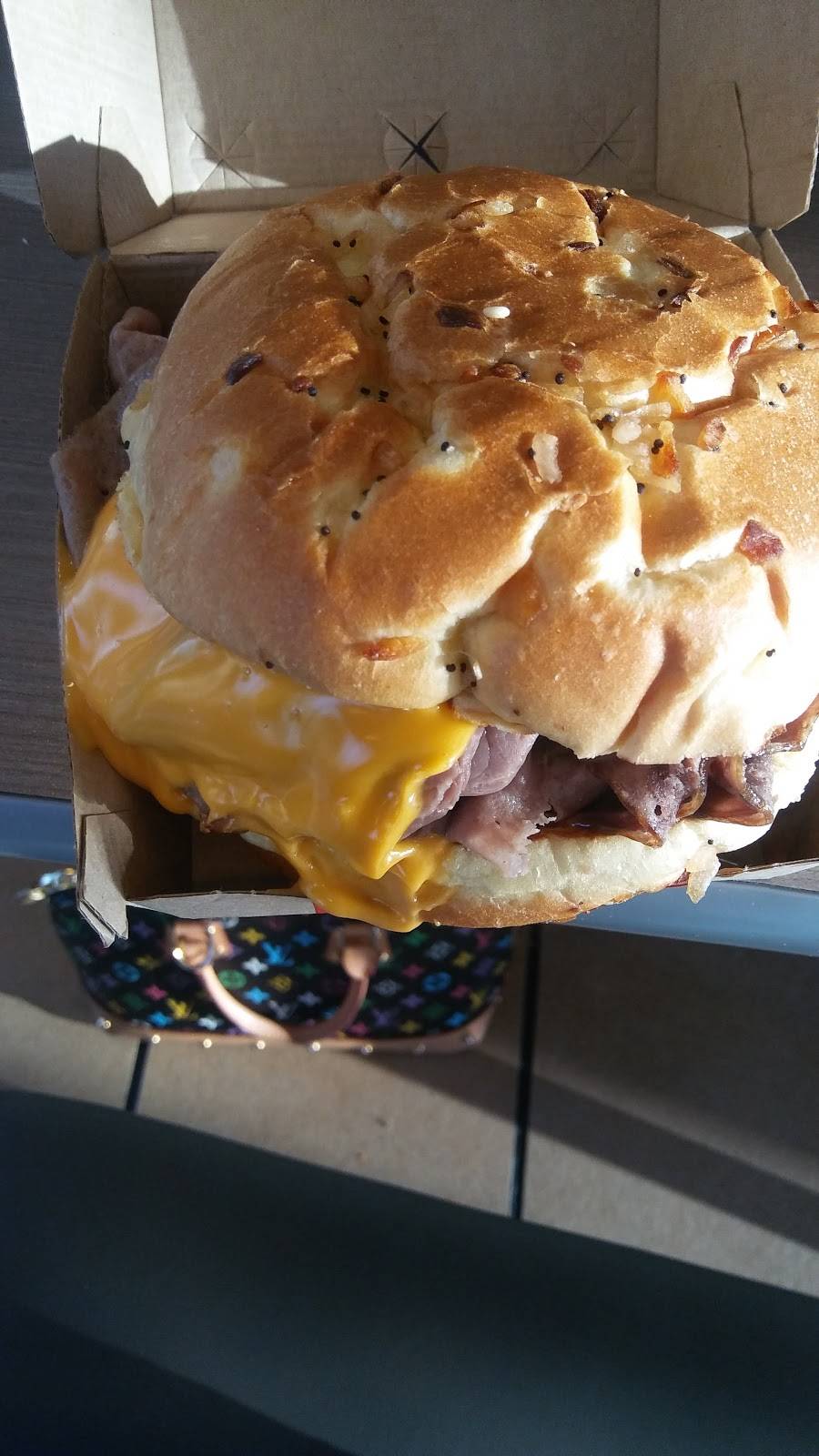 Arbys | restaurant | 512 N Jefferson St, Lewisburg, WV 24901, USA | 3046474498 OR +1 304-647-4498