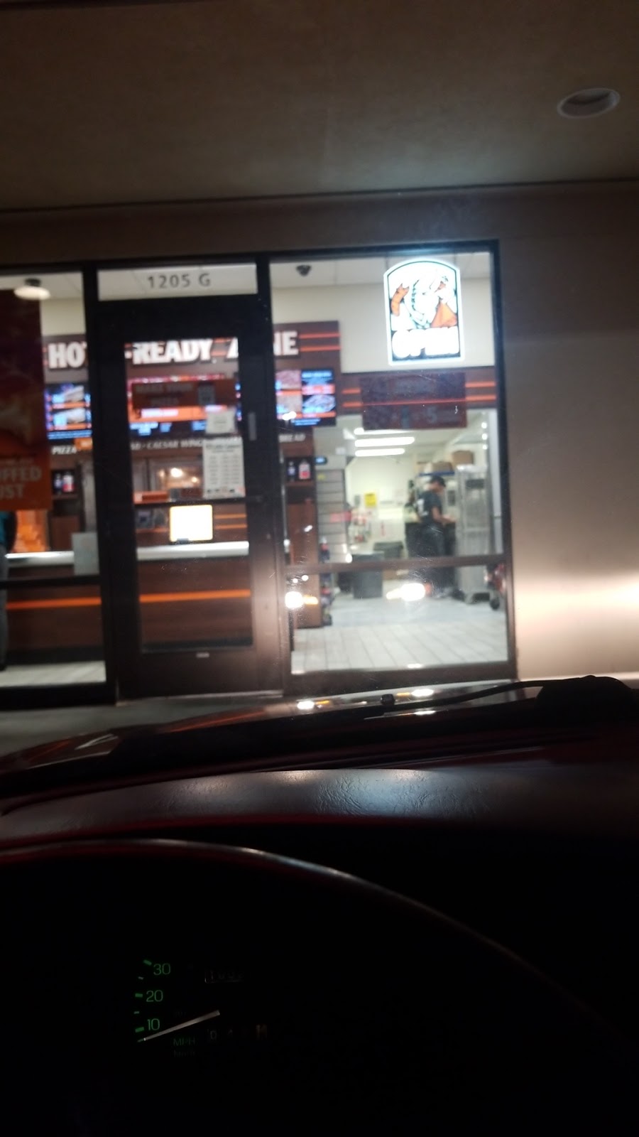 Little Caesars Pizza | meal delivery | 1205 G, Plaza Blvd, Central Point, OR 97502, USA | 5416653654 OR +1 541-665-3654