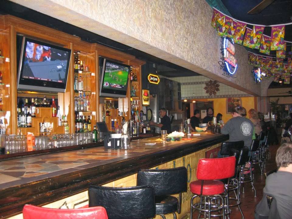 Salsas Mexican Restaurant | restaurant | 4604 Seawall Blvd, Galveston, TX 77551, USA | 4096212630 OR +1 409-621-2630