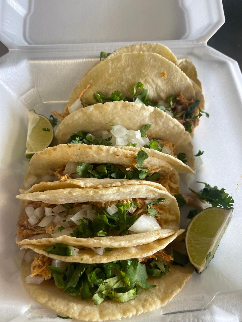 El Tres Amigos Bar & Grill | restaurant | 213 N Main St, Berryville, AR 72616, USA | 8703507256 OR +1 870-350-7256