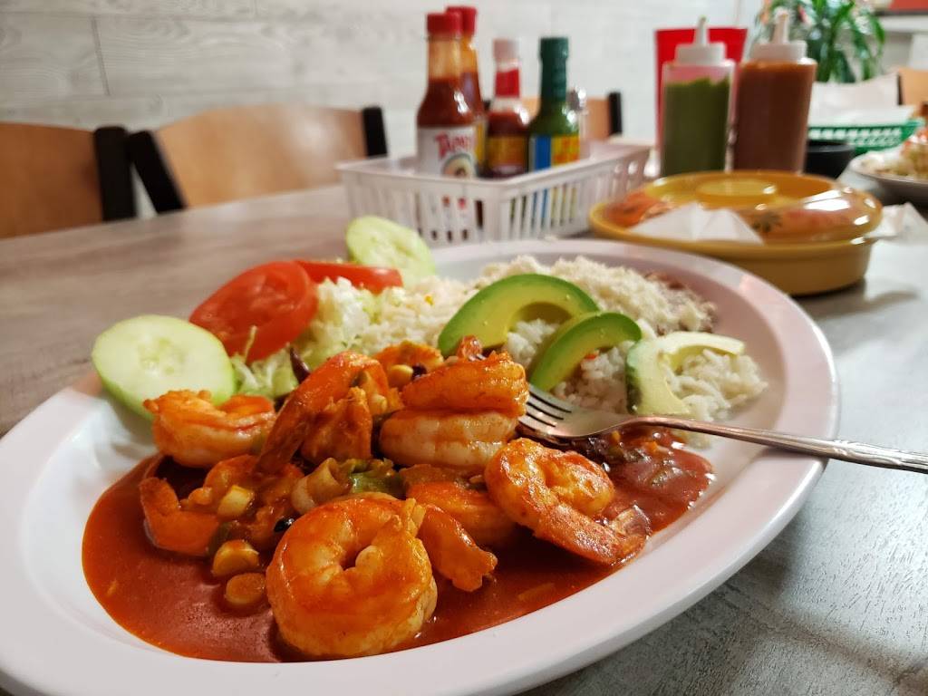 La Tovara | restaurant | 1032 N Pacific Hwy, Woodburn, OR 97071, USA | 5039020661 OR +1 503-902-0661