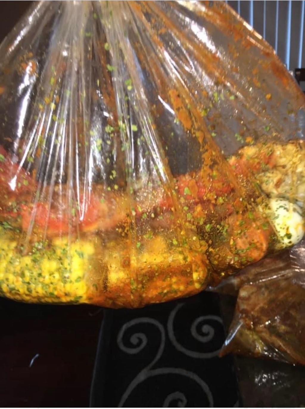 Krabby Krab | restaurant | 17597 Stoepel St, Detroit, MI 48221, USA | 2486881588 OR +1 248-688-1588