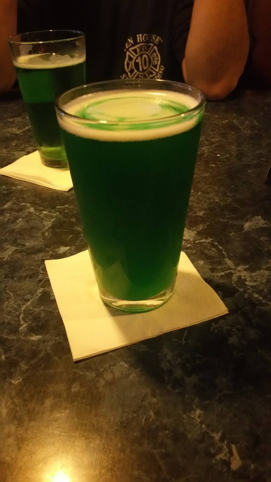 The Tav | restaurant | 22034 N 19th Ave, Phoenix, AZ 85027, USA | 6235801282 OR +1 623-580-1282