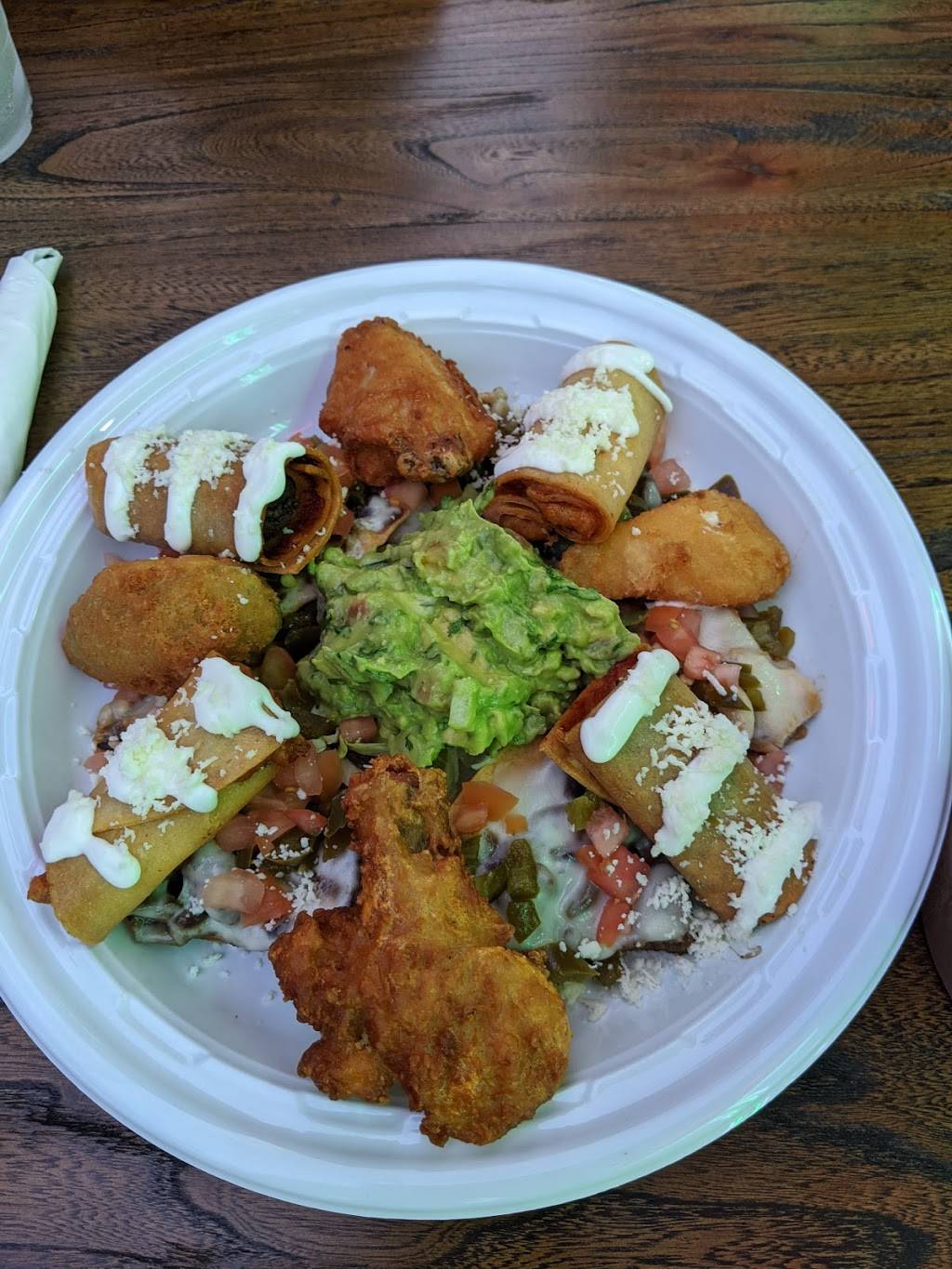 Estrellita Poblana | restaurant | 374 E 204th St, The Bronx, NY 10467, USA | 7186848801 OR +1 718-684-8801