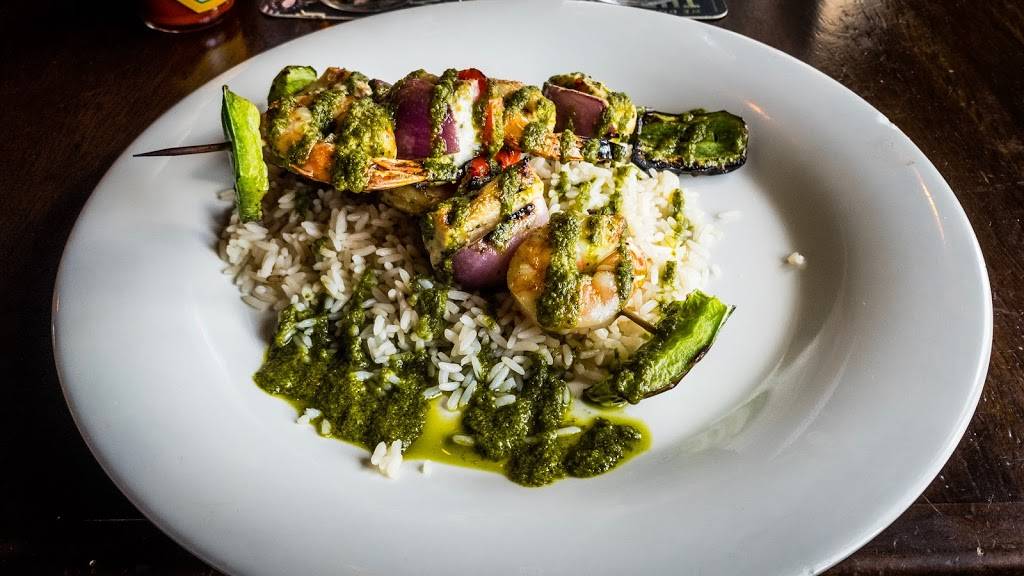 The Boatyard Waterfront Bar and Grill | restaurant | 1500 Stickney Point Rd, Sarasota, FL 34231, USA | 9419216200 OR +1 941-921-6200