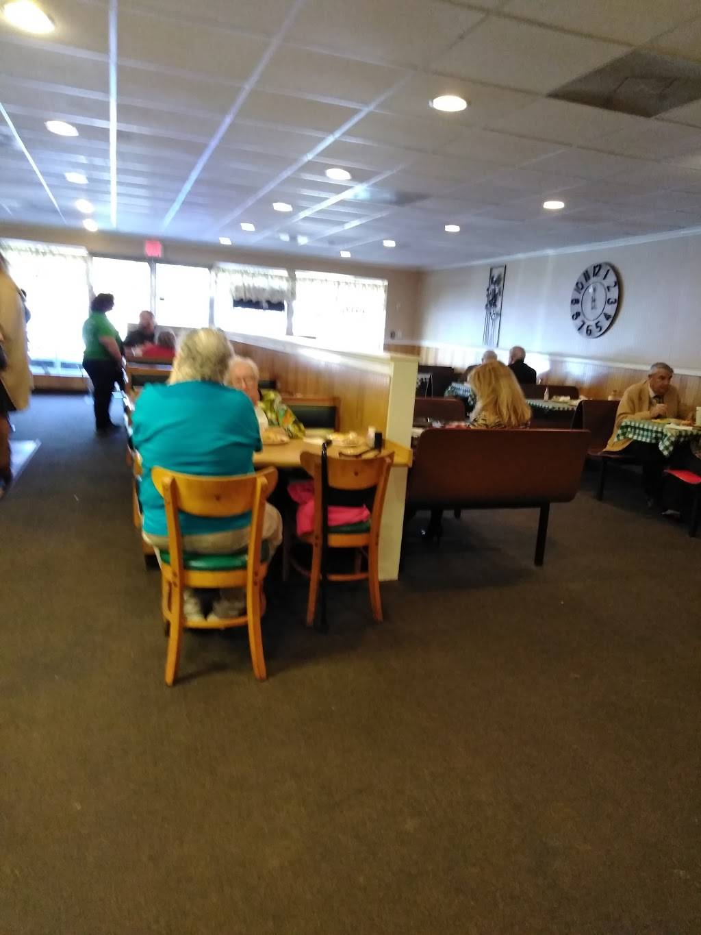 Redwood Cafeteria & Catering | restaurant | 2404 E River St, Anderson, SC 29621, USA | 8642250255 OR +1 864-225-0255