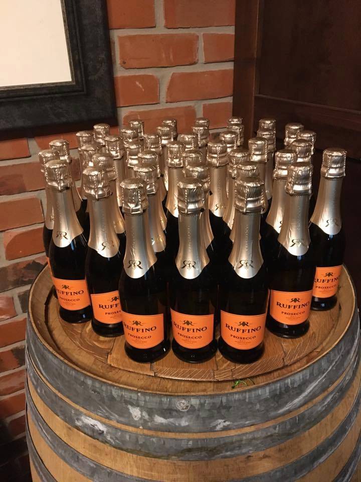 Hideout 125 | night club | 10350 Coldwater Rd, Fort Wayne, IN 46825, USA | 2602066192 OR +1 260-206-6192