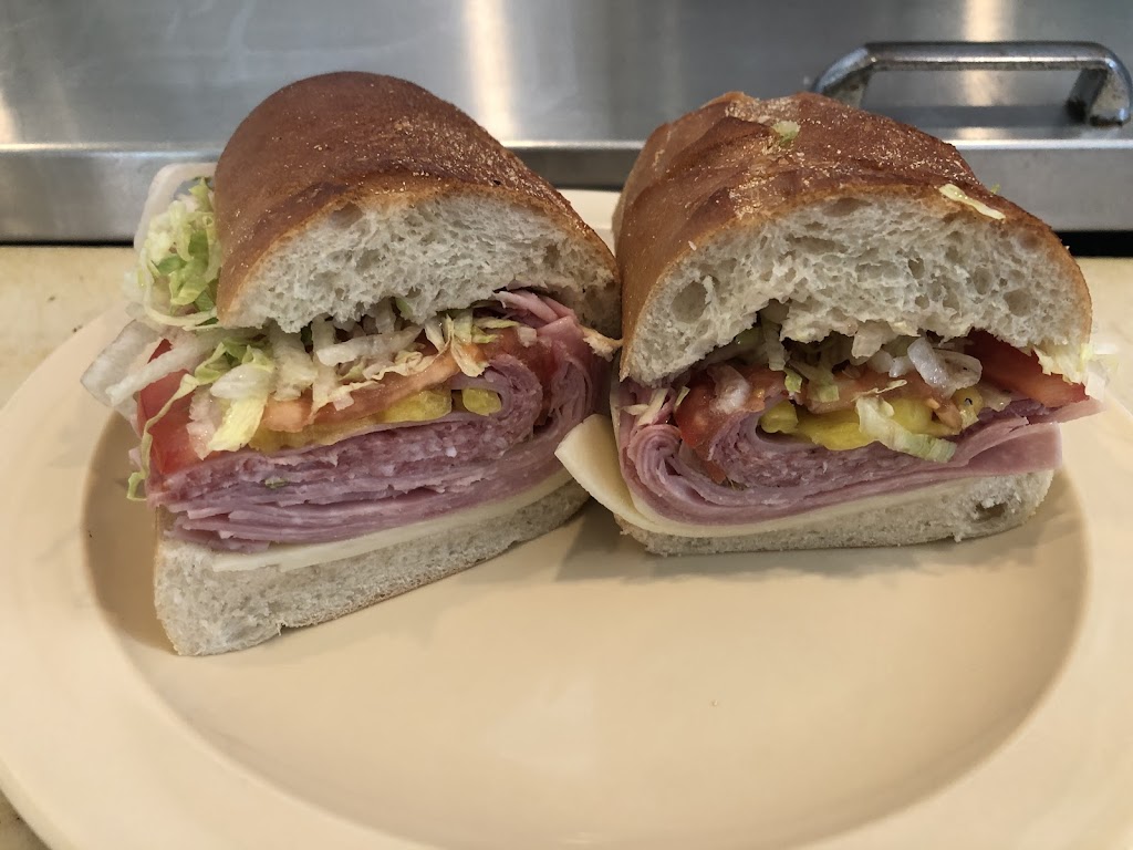 Lebanon Plaza Deli | restaurant | 1271 US-22 #18, Lebanon, NJ 08833, USA | 9082360026 OR +1 908-236-0026