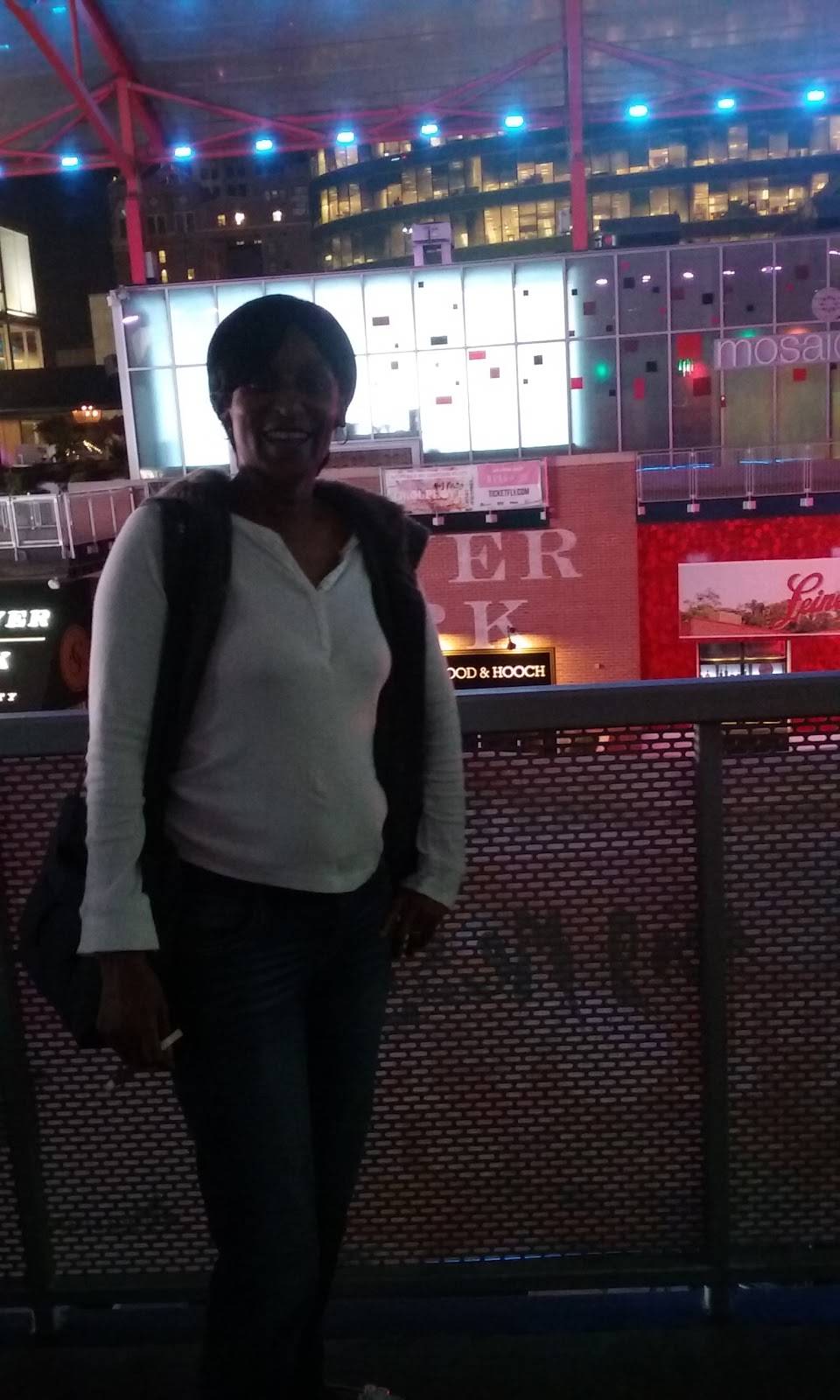 Shark Bar | restaurant | 1340 Grand Blvd, Kansas City, MO 64106, USA | 8164428140 OR +1 816-442-8140