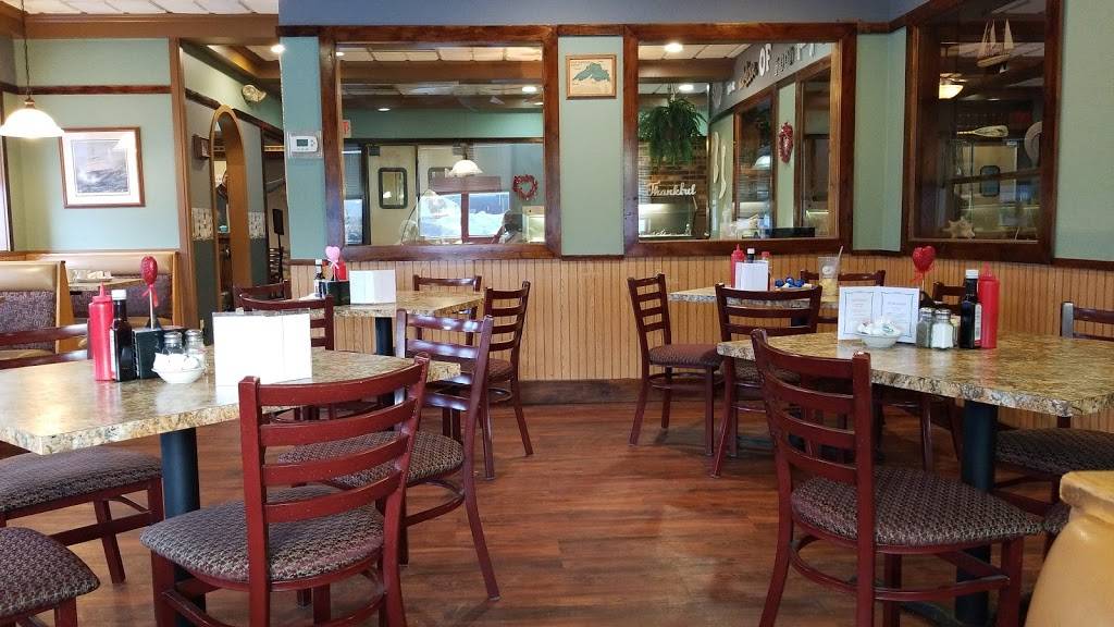 KDs East Side | restaurant | 4927 E 2nd St, Superior, WI 54880, USA | 7157182730 OR +1 715-718-2730