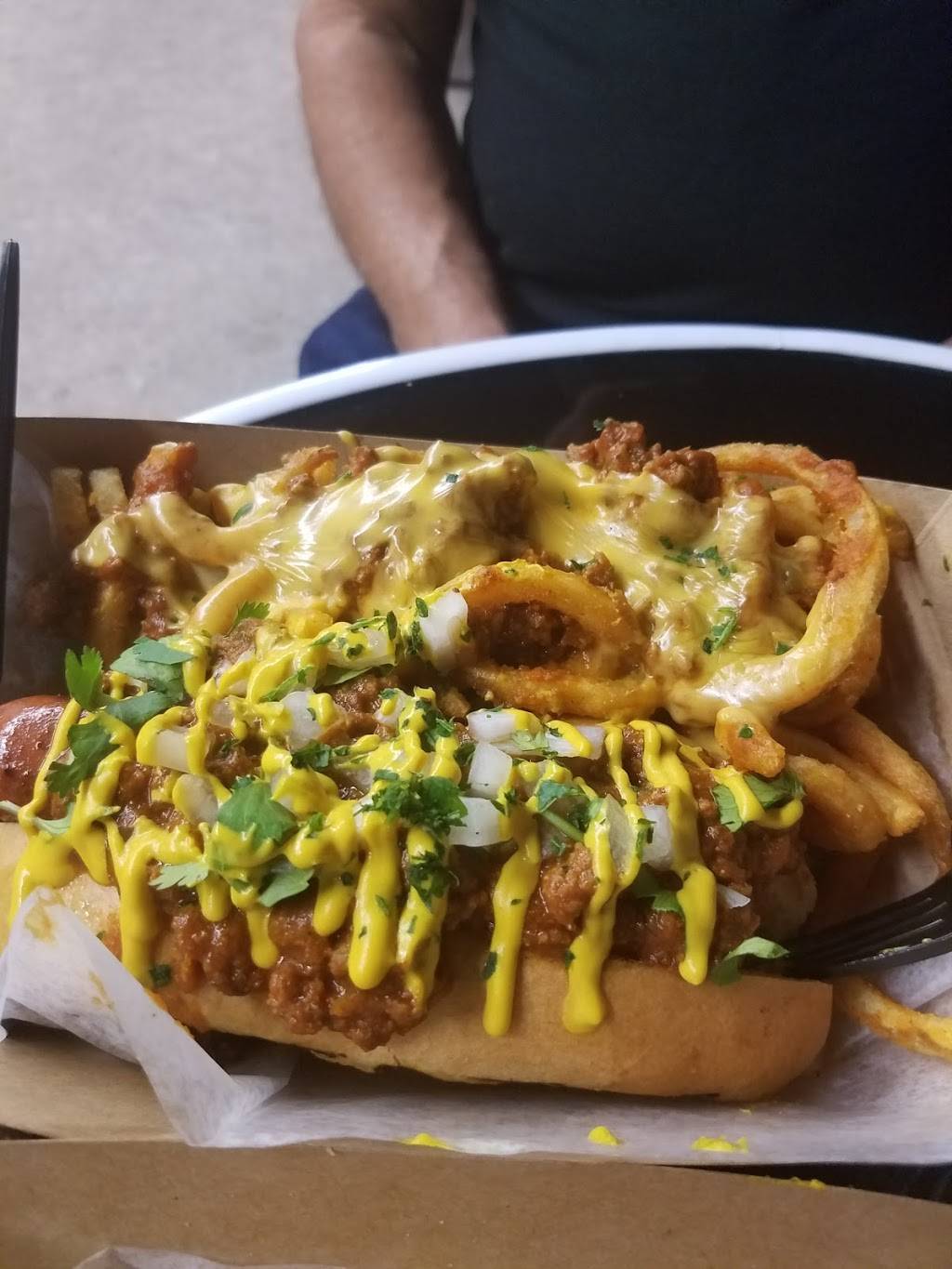 The Dogfather | restaurant | 6211 San Pedro Ave, San Antonio, TX 78216, USA | 2104814272 OR +1 210-481-4272