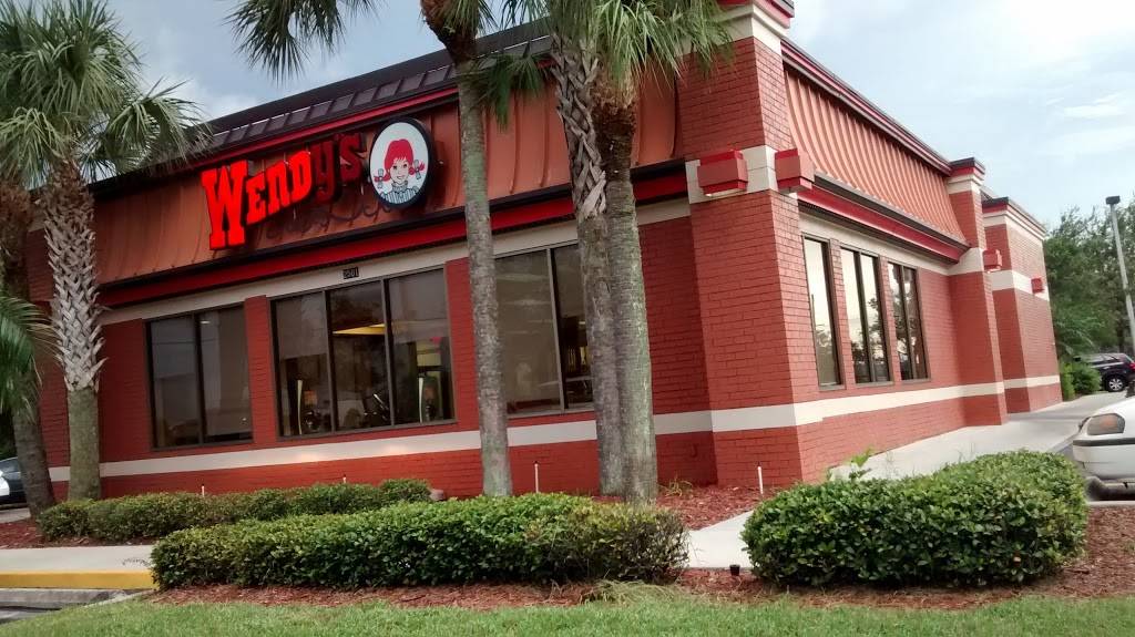 Wendys | restaurant | 2501 Lee Blvd, Lehigh Acres, FL 33971, USA | 2393032063 OR +1 239-303-2063