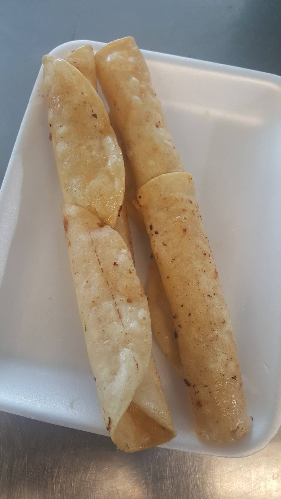 Al Estilo Catracho | restaurant | 10317 Airline Dr, Houston, TX 77037, USA | 8322580353 OR +1 832-258-0353