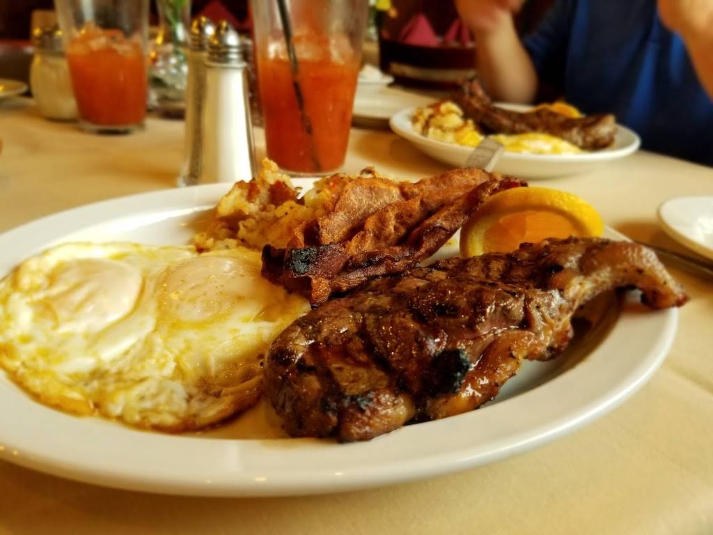 Peppers Italian Restaurant & Bar | restaurant | 175 Town Center Rd, King of Prussia, PA 19406, USA | 6102652416 OR +1 610-265-2416