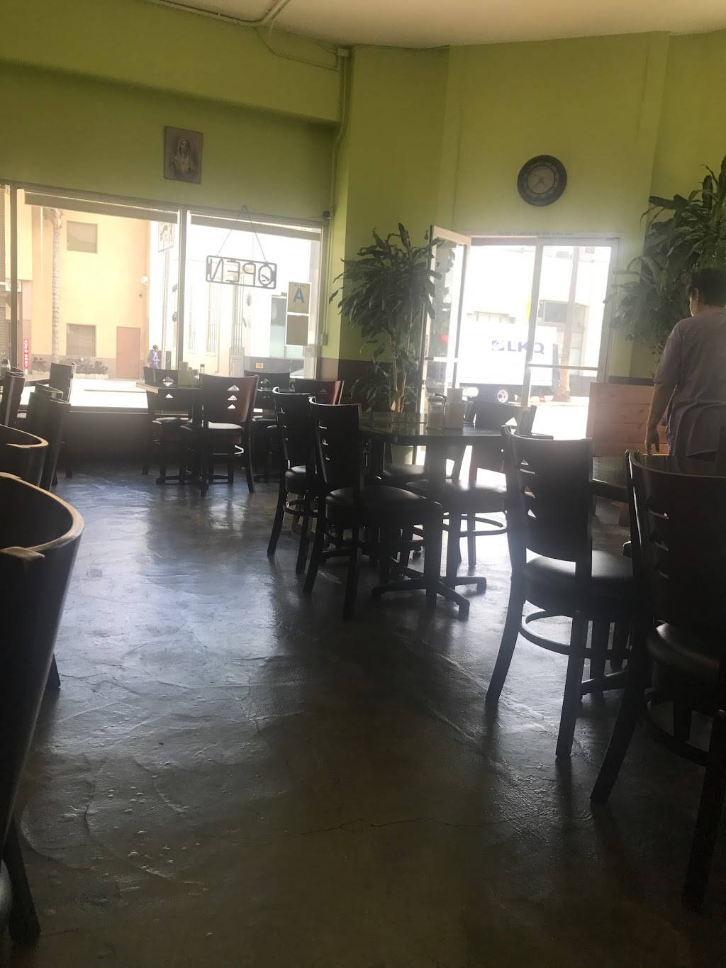 Rodded | restaurant | 5623 Hollywood Blvd, Los Angeles, CA 90028, USA | 3239628382 OR +1 323-962-8382