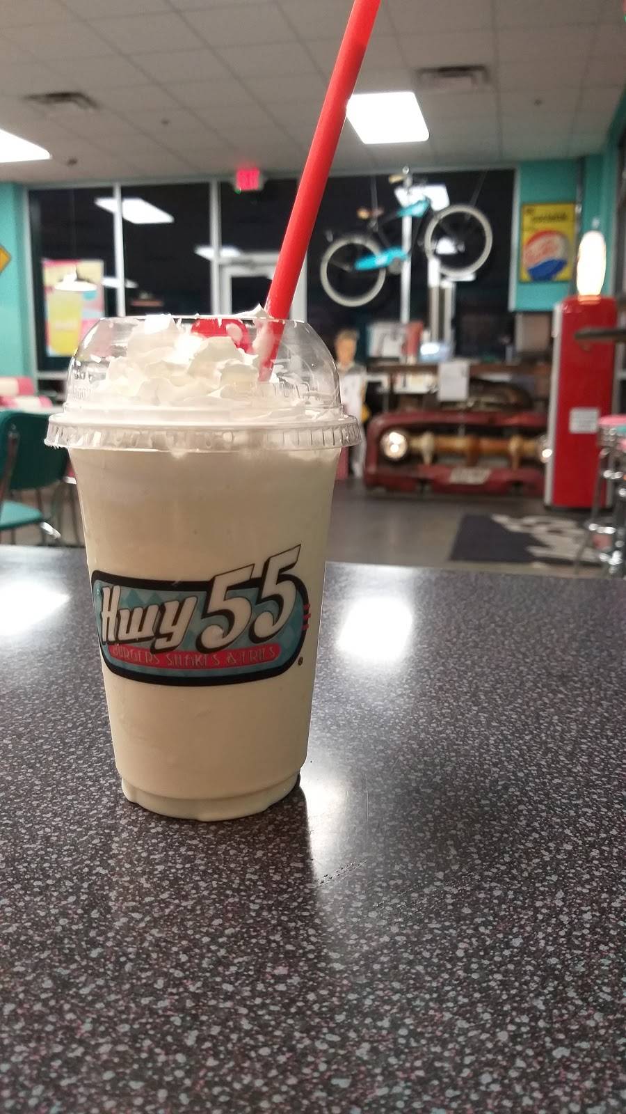 Pizza Hut | meal takeaway | 1020 N Main St, Shelbyville, TN 37160, USA | 9316848381 OR +1 931-684-8381