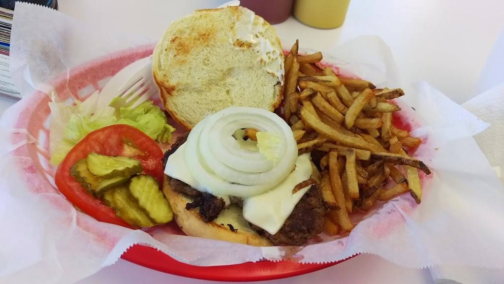 Mutts On 13th | restaurant | 1517 13th St, St Cloud, FL 34769, USA | 4078911595 OR +1 407-891-1595