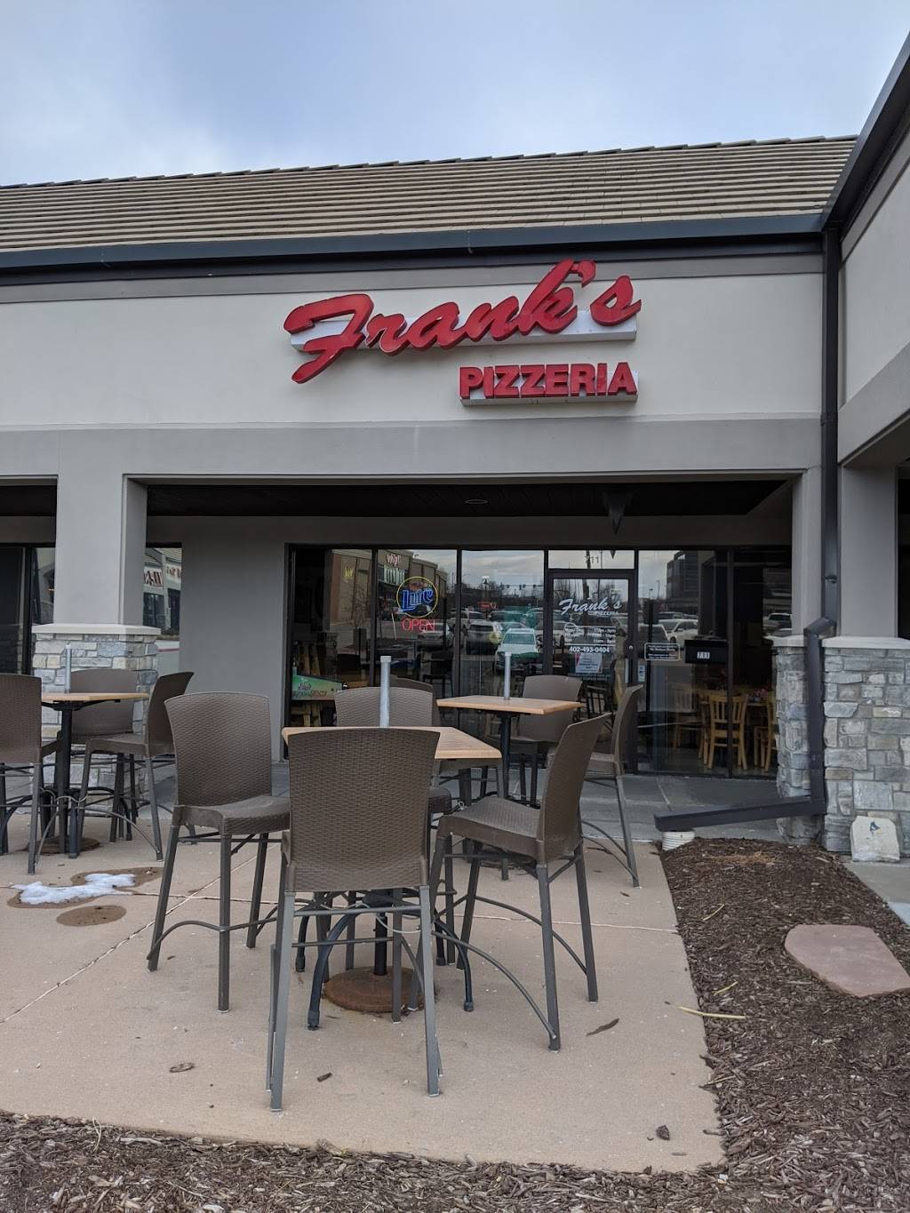 Franks Pizzeria | restaurant | 711 N 132nd St, Omaha, NE 68154, USA | 4024930404 OR +1 402-493-0404