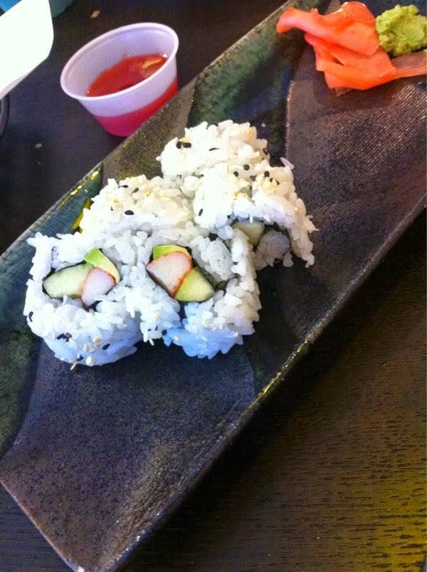 Hibachi House Sushi Bar | restaurant | 948 Sierra St, Kingsburg, CA 93631, USA | 5598975288 OR +1 559-897-5288