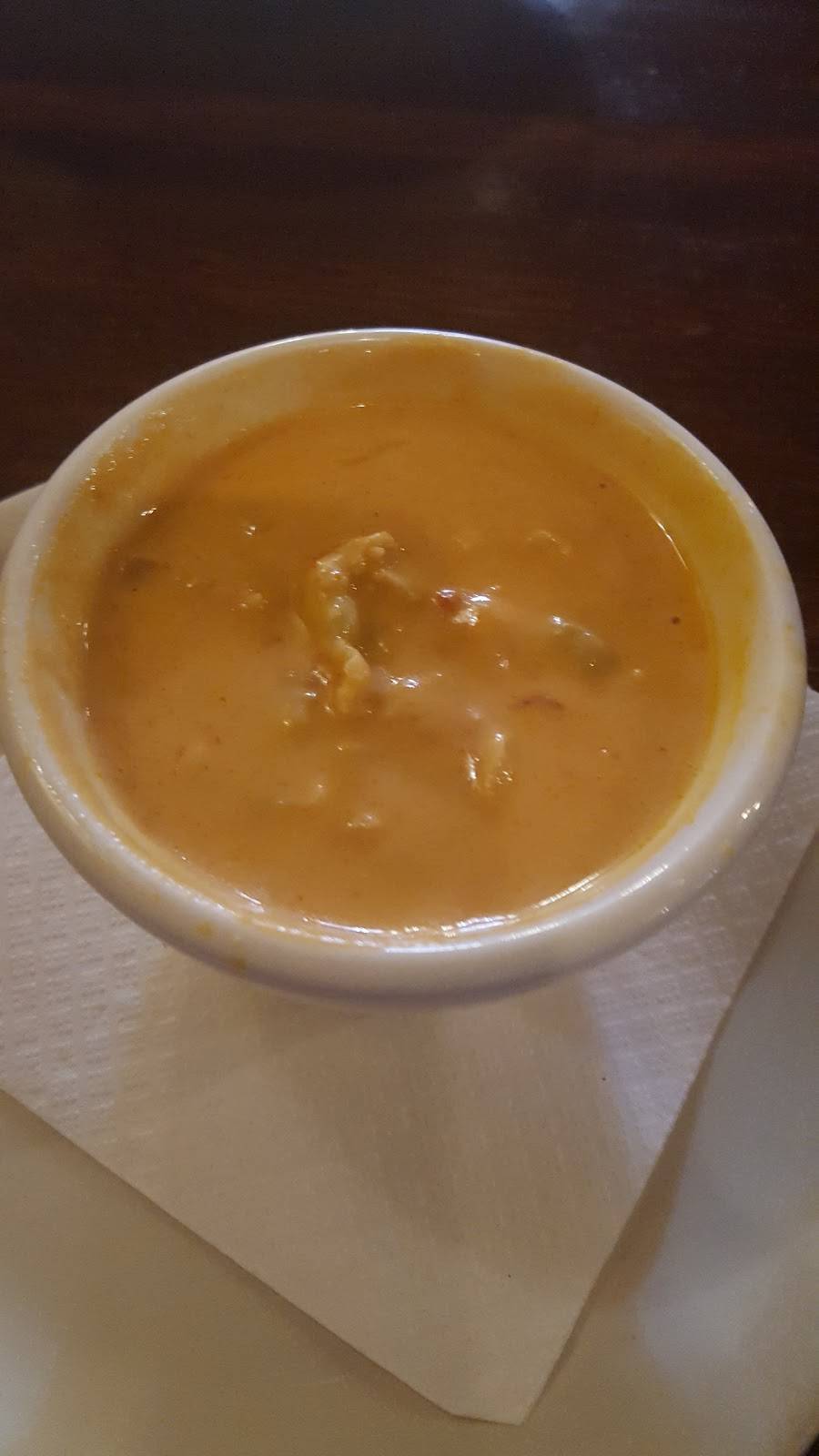 Gator Lounge | restaurant | 11081 E Michigan Ave, Battle Creek, MI 49014, USA | 2699642514 OR +1 269-964-2514