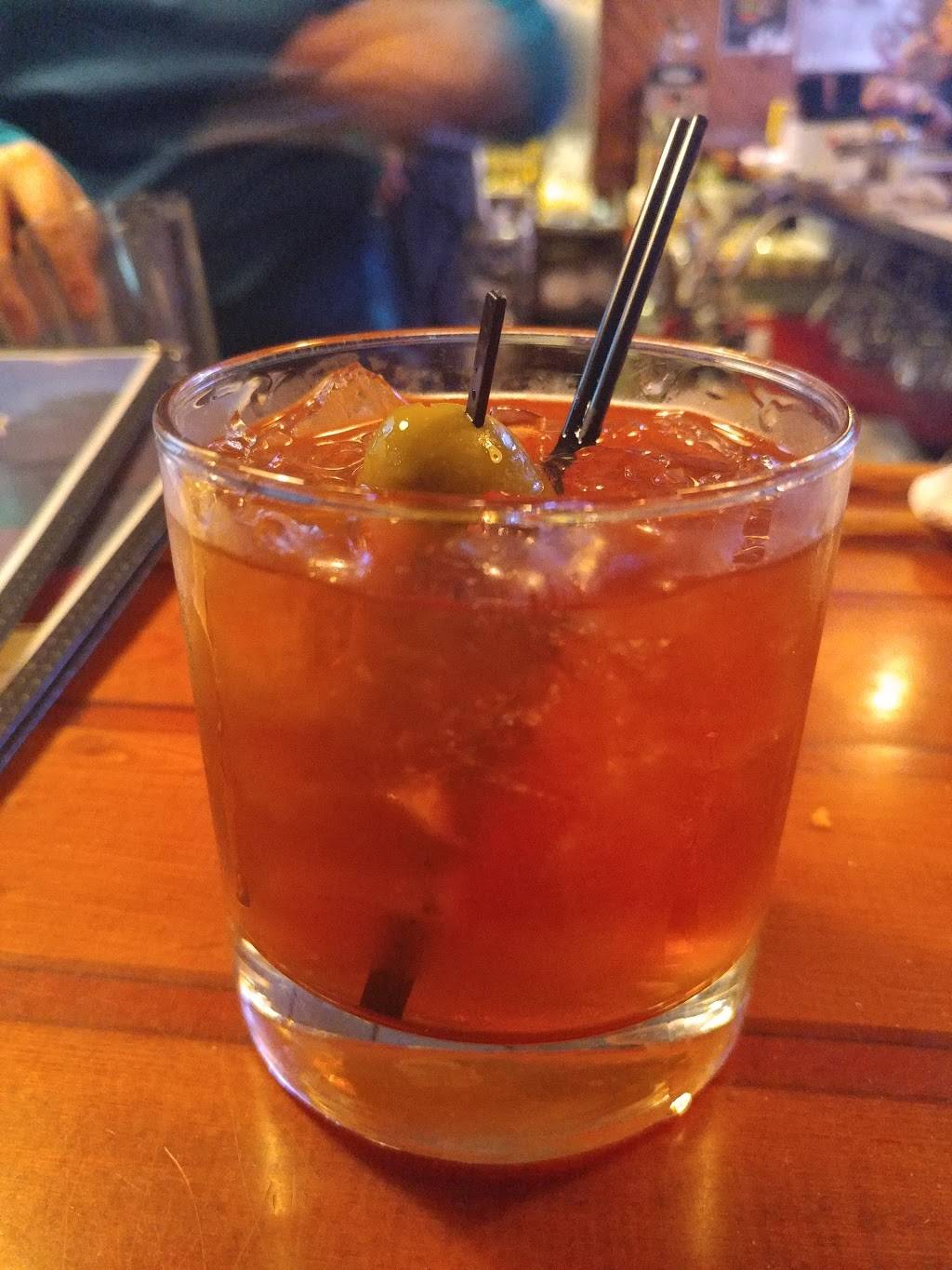 Oakcrest Tavern | restaurant | 5371 Old Middleton Rd, Madison, WI 53705, USA | 6082331243 OR +1 608-233-1243