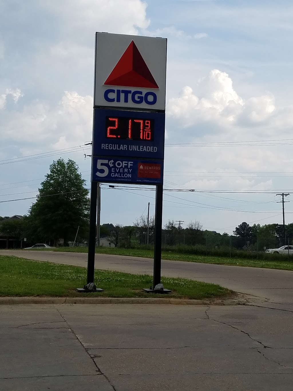Northside Corner - Gas and Grocery | meal takeaway | 3290 W Northside Dr, Jackson, MS 39213, USA | 6014876358 OR +1 601-487-6358