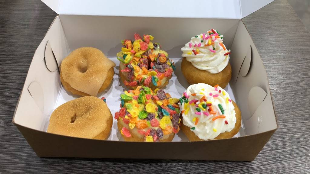 Mini Doughnut Factory - St Pete | restaurant | 730 4th St N, St. Petersburg, FL 33701, USA | 7272587531 OR +1 727-258-7531