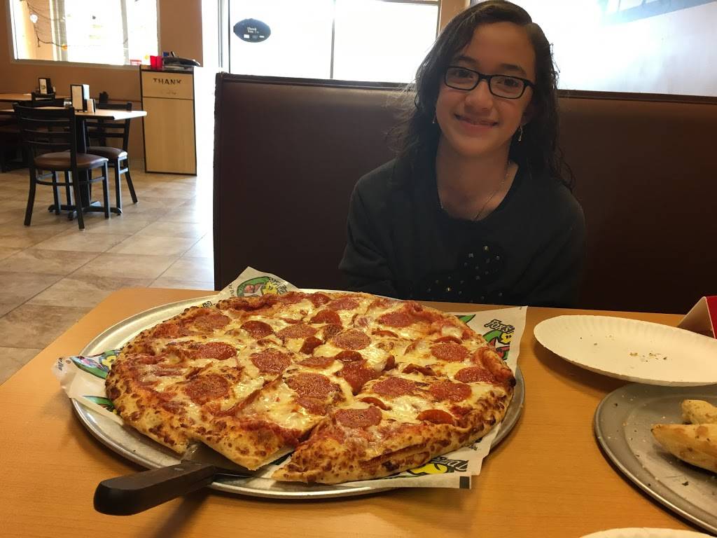 Foxs Pizza Den | restaurant | 1070 W Main St, Plainfield, IN 46168, USA | 3172688558 OR +1 317-268-8558