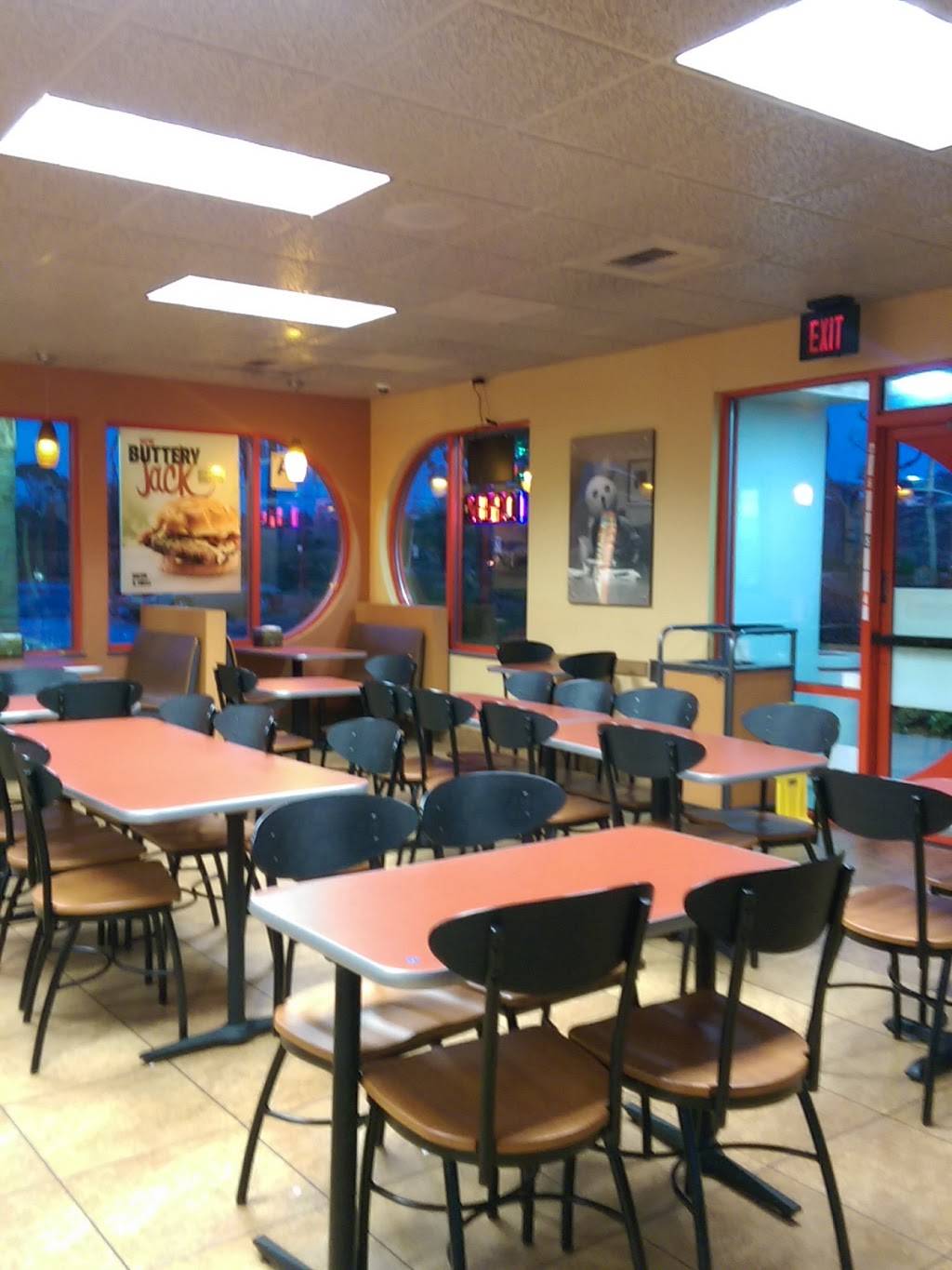 Jack in the Box | restaurant | 3281 Business Park Dr, Vista, CA 92081, USA | 7607341816 OR +1 760-734-1816