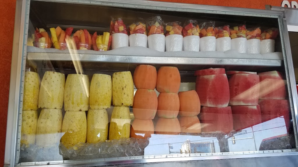 Fruteria La Mission | meal takeaway | 553 E White, San Antonio, TX 78214, USA | 2109222997 OR +1 210-922-2997