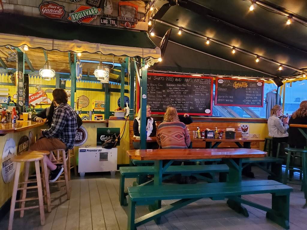 Coop De ville Restaurant | restaurant | 12 Circuit Avenue Extension, Oak Bluffs, MA 02557, USA | 5086933420 OR +1 508-693-3420