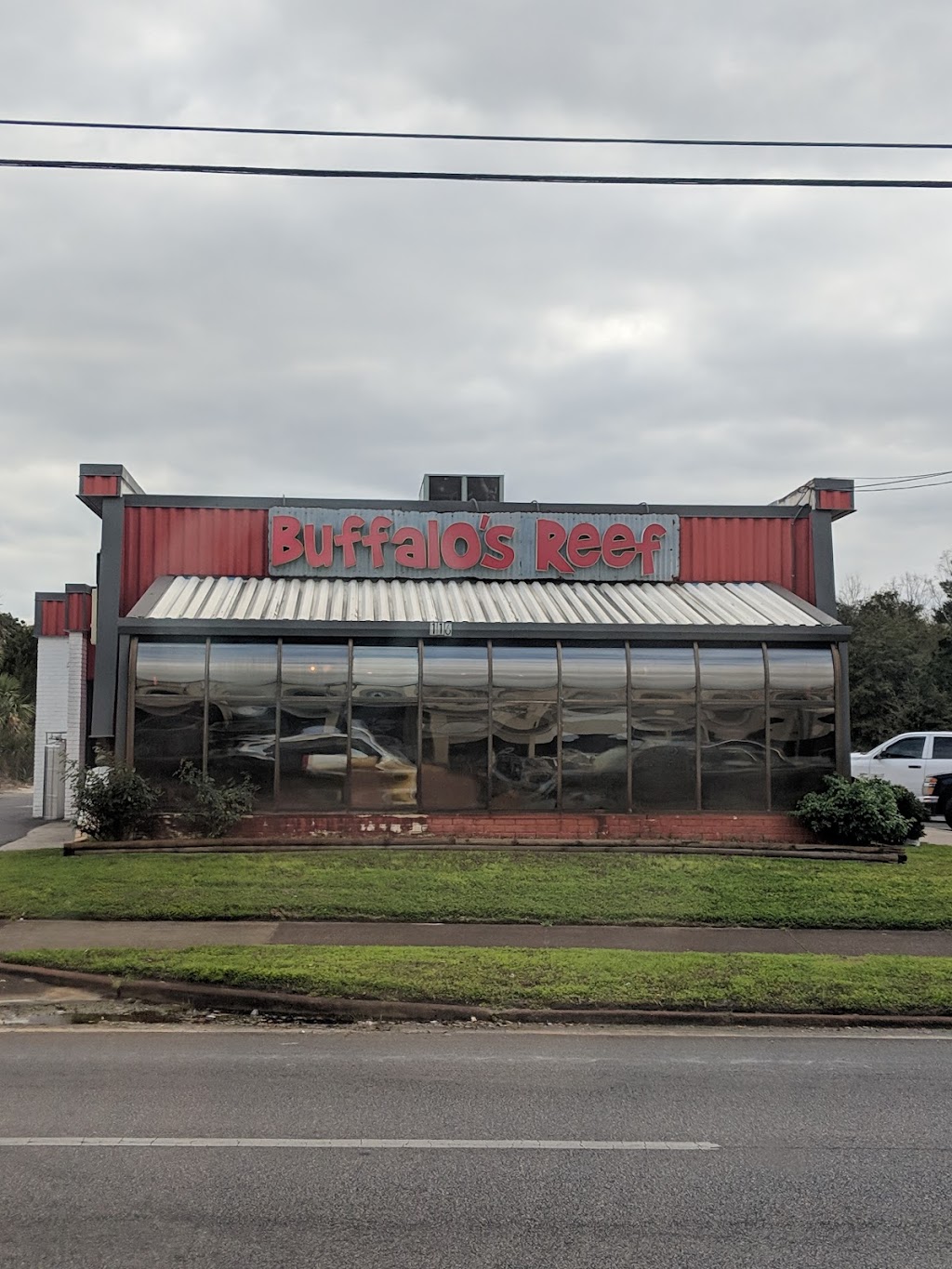 Buffalos Reef | restaurant | northeast 32548, 116 Eglin Pkwy NE, Fort Walton Beach, FL 32548, USA | 8502439464 OR +1 850-243-9464