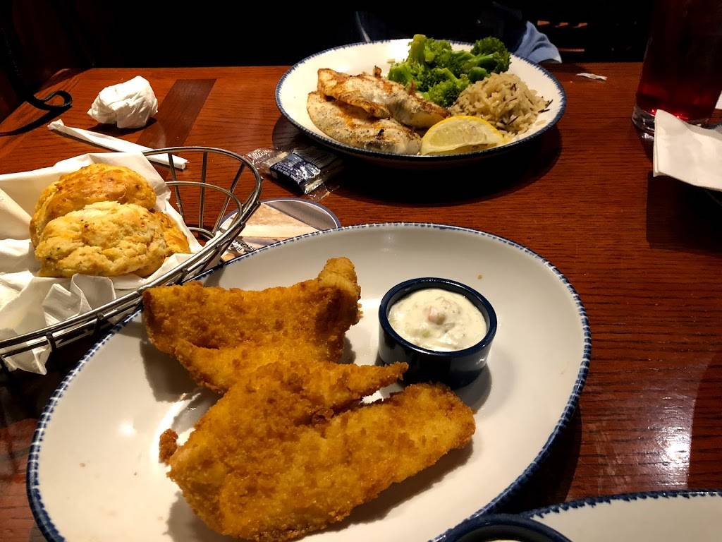 Red Lobster | restaurant | 211 Old Country Rd #217, Carle Place, NY 11514, USA | 5162487411 OR +1 516-248-7411