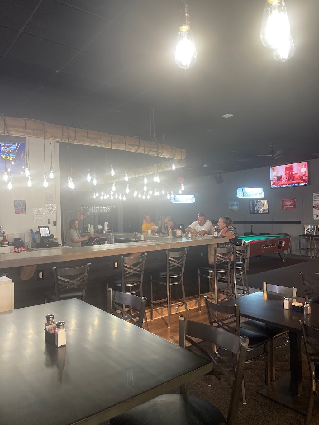 Little Ros Pub & Eatery | restaurant | 1943 Melody Ln, Greenfield, IN 46140, USA | 3173189427 OR +1 317-318-9427