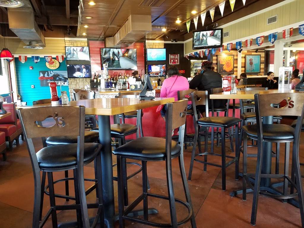 Chilis Grill & Bar | restaurant | 7910 Craft-Goodman Rd, Olive Branch, MS 38654, USA | 6628958899 OR +1 662-895-8899