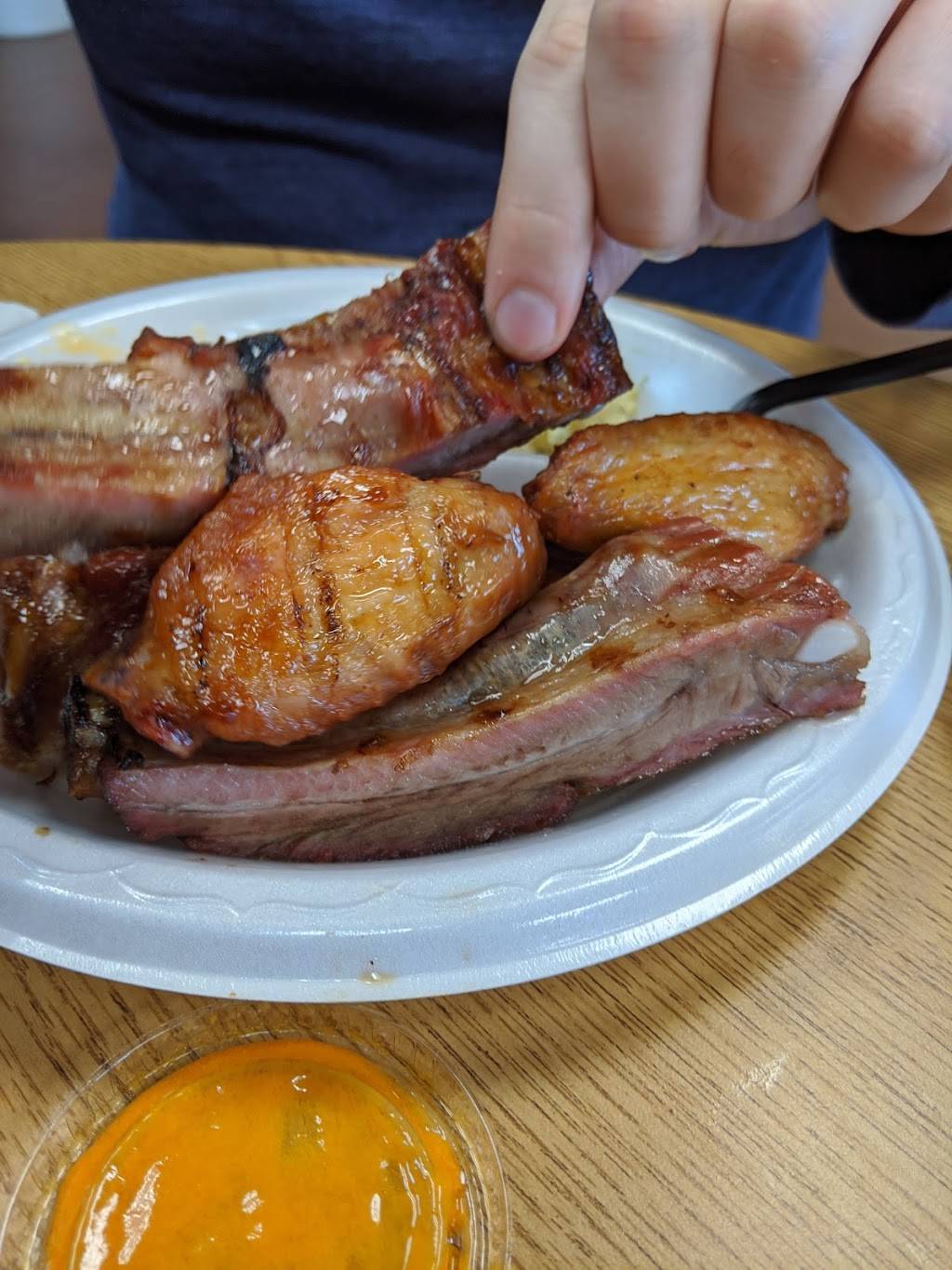 Bama Barbecue & Grill | restaurant | 3076 McFarland Blvd #14, Northport, AL 35476, USA | 2053339816 OR +1 205-333-9816