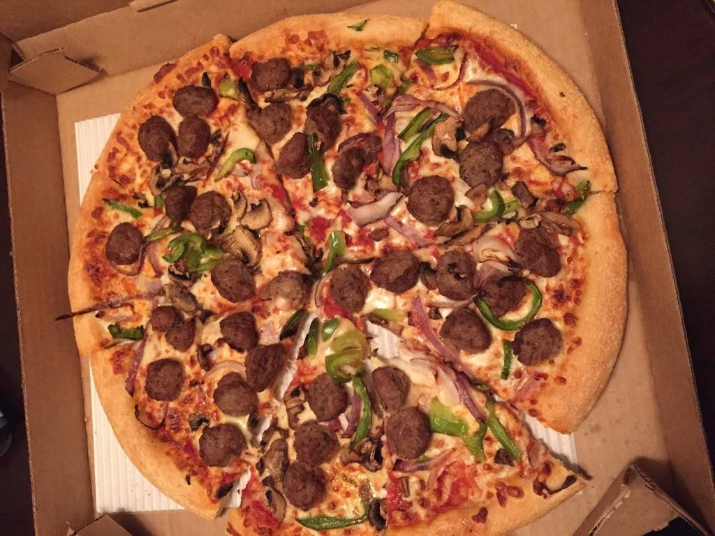 Pizza Hut | restaurant | 1013 Austin Hwy, San Antonio, TX 78209, USA | 2108285281 OR +1 210-828-5281