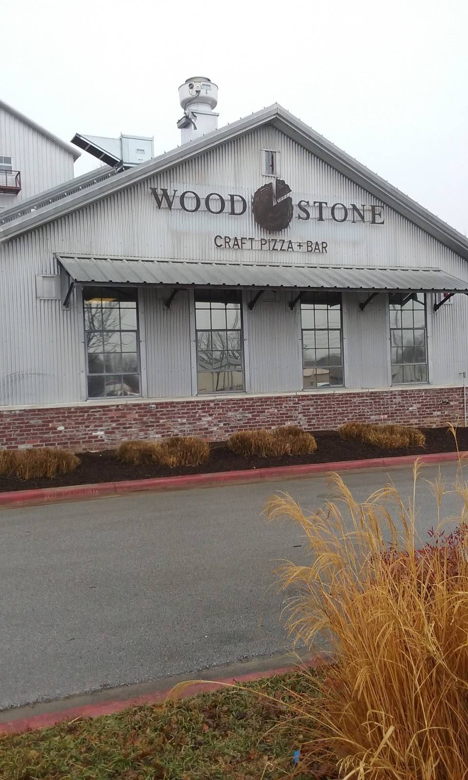 Wood Stone Craft Pizza | restaurant | 557 S School Ave, Fayetteville, AR 72701, USA | 4794441947 OR +1 479-444-1947