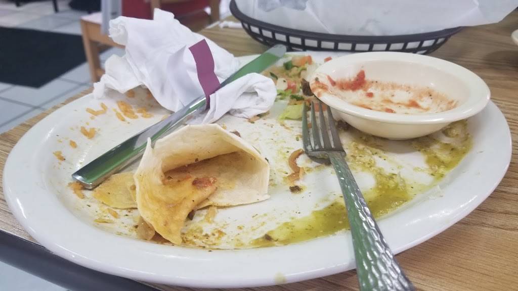 Los Cuates Mexican Restaurant | restaurant | 6429 E Washington St, Indianapolis, IN 46219, USA | 3172208997 OR +1 317-220-8997