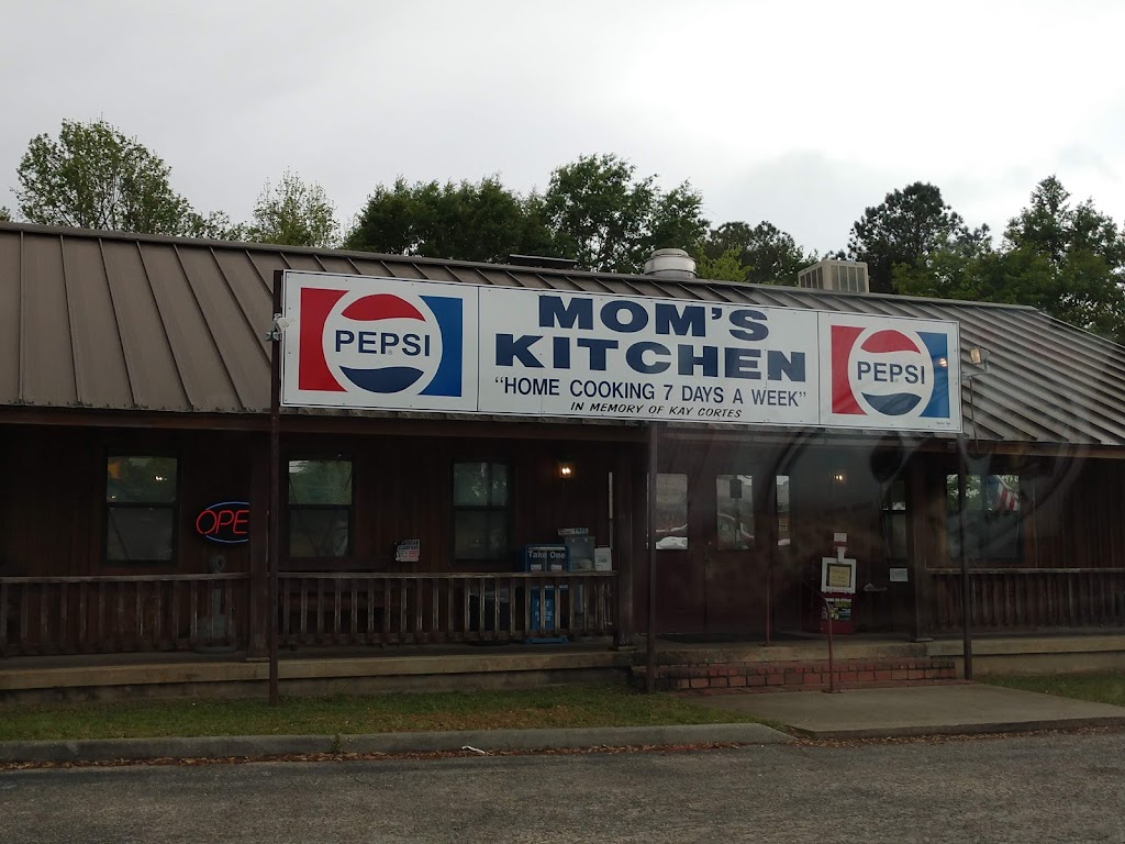 Moms Kitchen | restaurant | 10157 AL-52, Hartford, AL 36344, USA | 3345882031 OR +1 334-588-2031