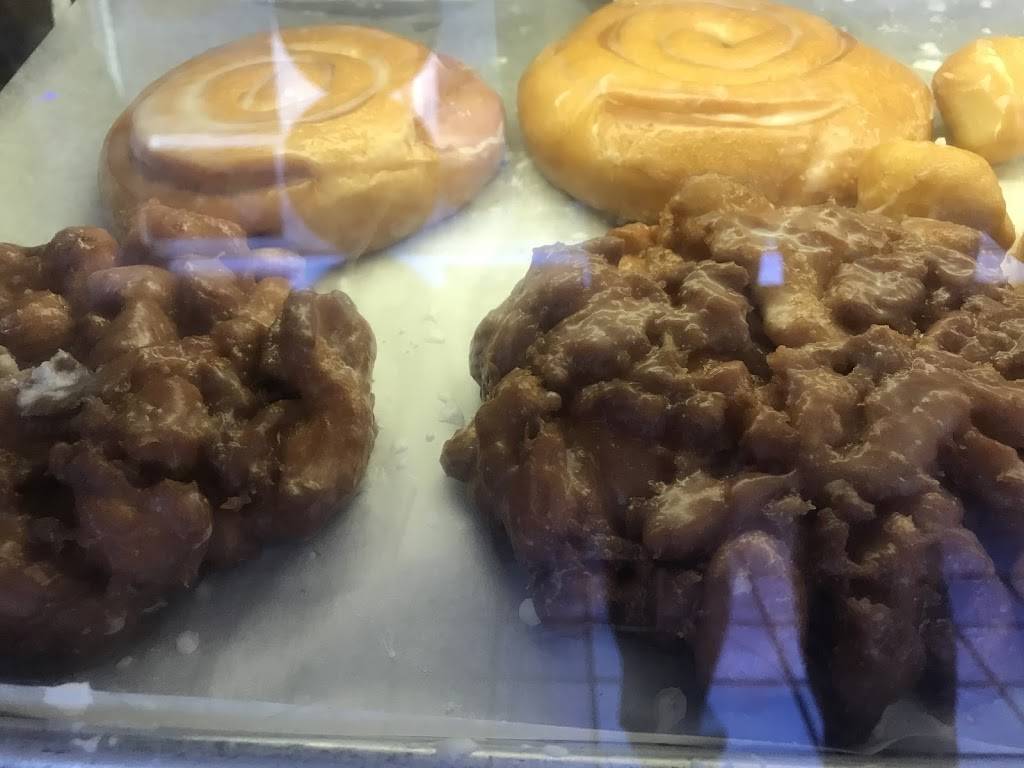 Chestnut Fresh Donut | cafe | 5206 Chestnut St, Philadelphia, PA 19139, USA | 2154722760 OR +1 215-472-2760