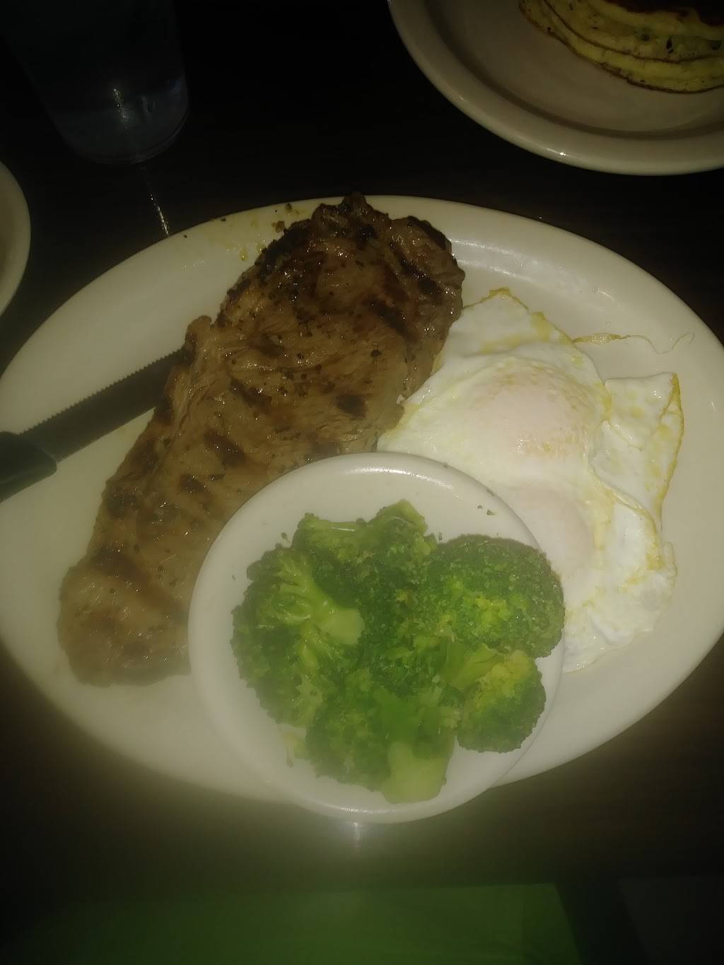 Mr. Waffles Family Restaurant | restaurant | 1602 N Prairie Ave, Crest Hill, IL 60435, USA | 8156302013 OR +1 815-630-2013