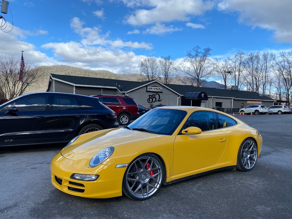 Southern Craft BBQ Watauga | restaurant | 2340 US-321, Hampton, TN 37658, USA | 4237255263 OR +1 423-725-5263